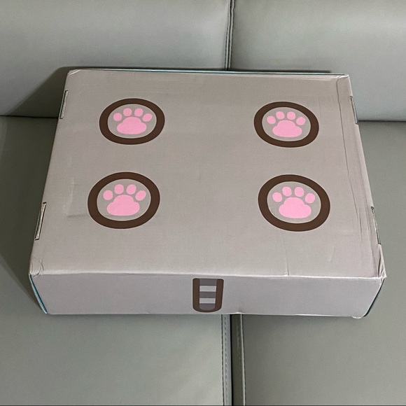 Pusheen Subscription Box 2020 Winter 10 Year - Picture 11 of 11